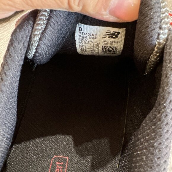 Athletic_Shoes